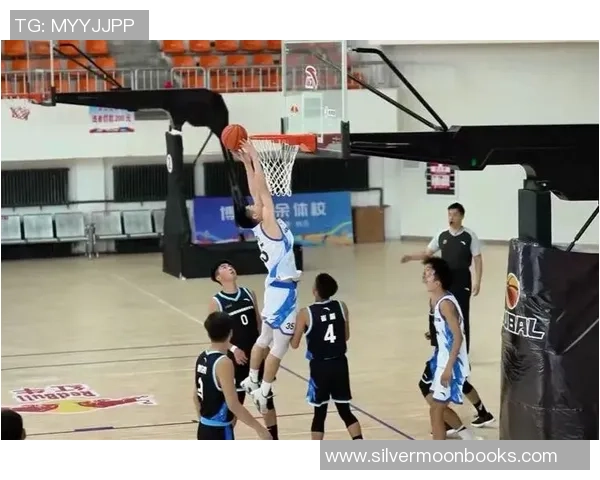 西安篮球队选拔赛背后的拼搏故事与团队精神展现 西安篮球队选拔赛背后的拼搏故事与团队精神展现