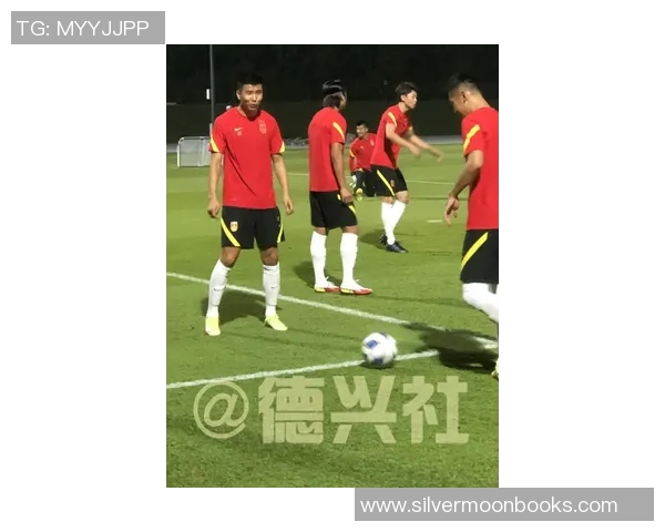 足球明星谢栩的成长历程与辉煌成就全解析 足球明星谢栩的成长历程与辉煌成就全解析